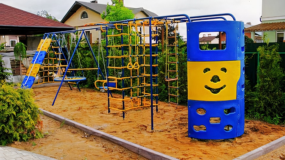 Проектирование и монтаж пластиковых детских площадок в Благовещенске